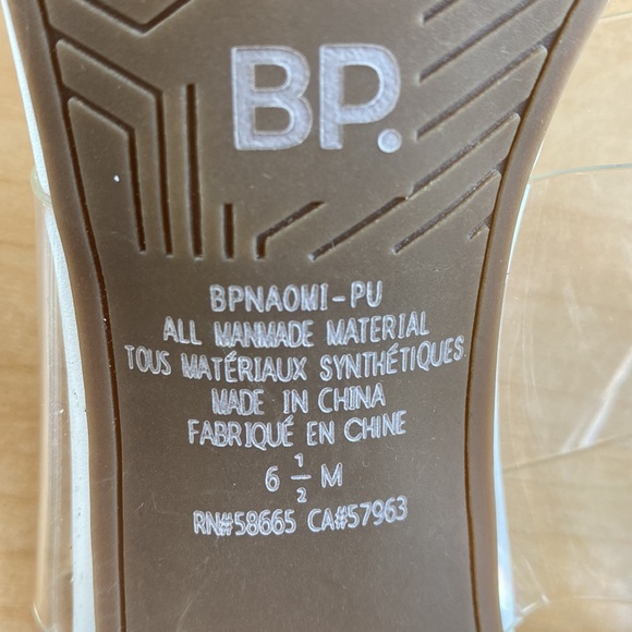 White heels - Picture 7 of 7